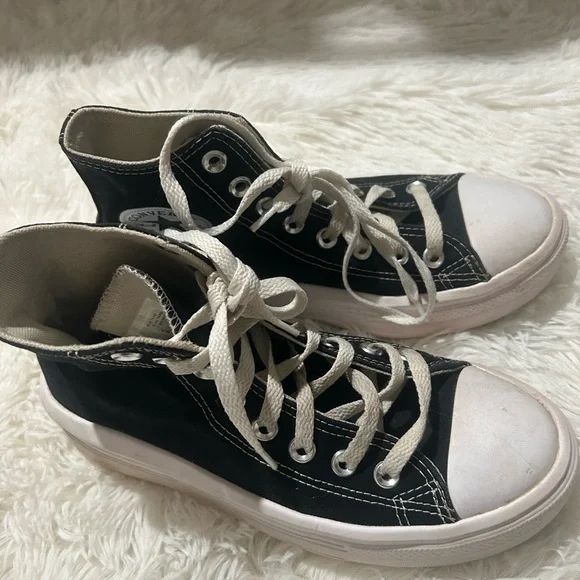 Converse platform Black High-Top Sneakers with White Accents size 7 - Picture 2 of 10
